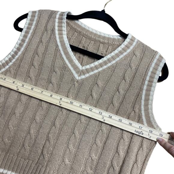 Shein tan oversized cropped v-neck cable knit sweater vest with cream trim Small - Picture 7 of 8